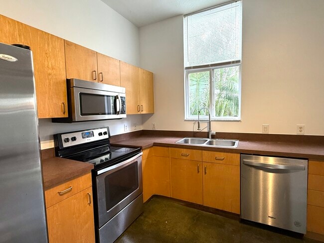 Photo - 829 3rd Ave N