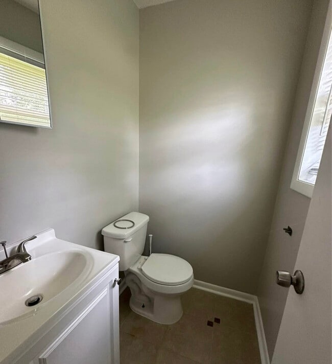 Photo - 1015 Routon Dr SW