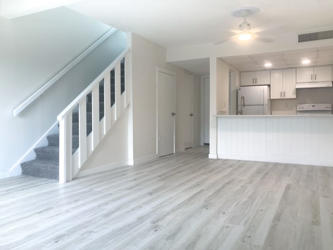 Photo - 1100 Turner St Unit 202