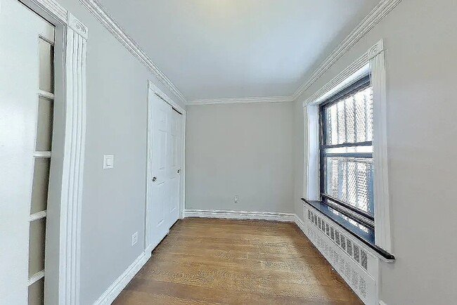 Photo - 345 W 53rd St Unit 3B