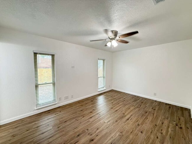 Photo - 7506 Fairington Dr