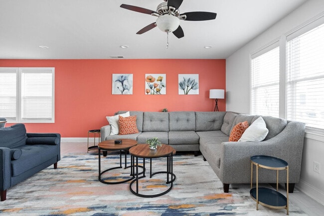 Photo - 325 Sanders St Unidad ID1303783P