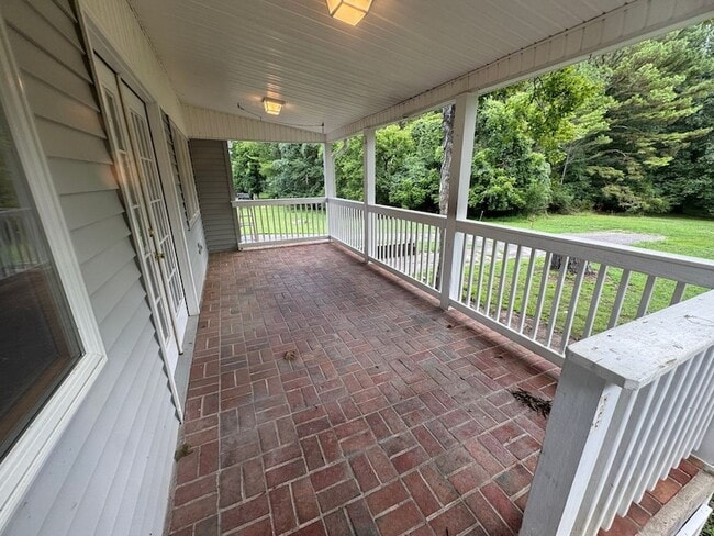 Photo - 805 Pebble Cove Rd