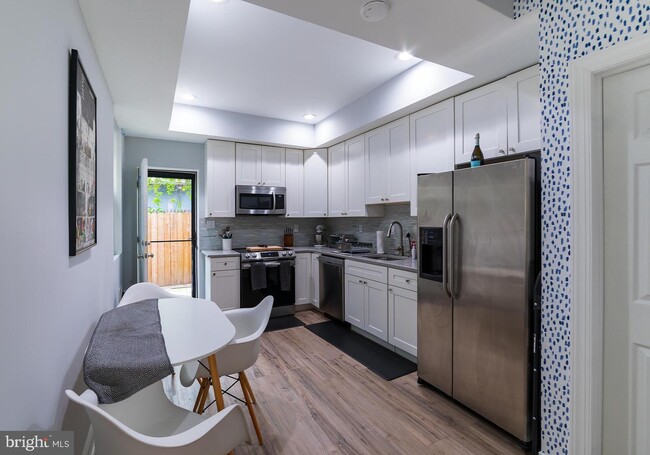 Building Photo - 2262 N Bouvier St Rental