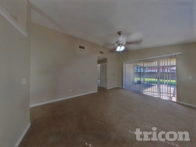 9818 Dean Cove Ln