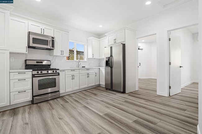 Photo - 18 Del Sol Ct