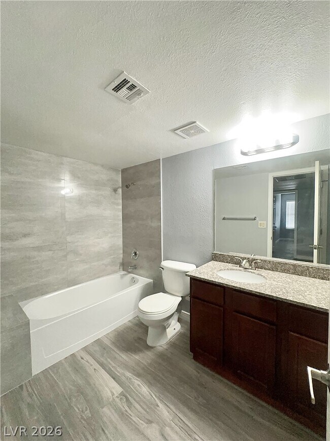 Photo - 2451 N Rainbow Blvd Unidad 1119