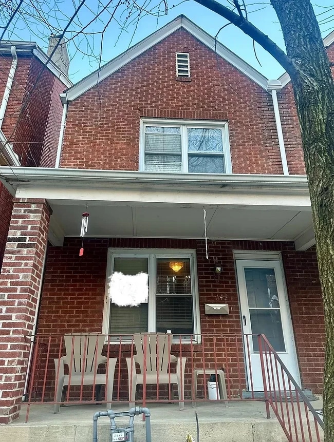 Photo - 142 Chesterfield Rd