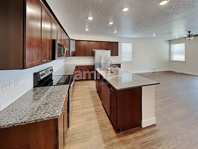 2985 East North Village Drive