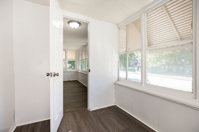 Photo - 2 BED 1 BATH SINGLE FAMILY HOME IN EUCLID!