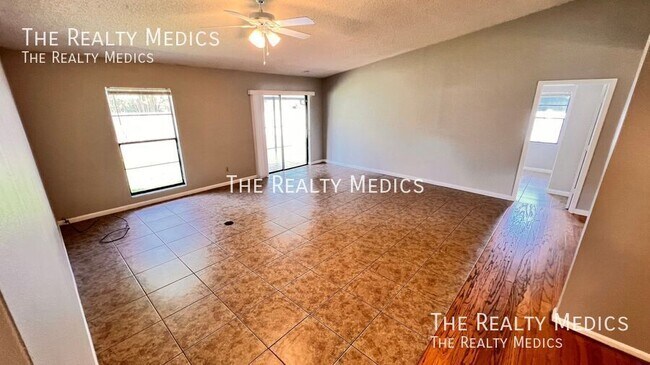 Photo - 10535 Abingdon Chase