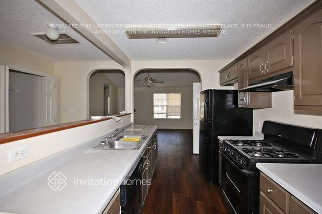 Photo - 1406 N Hampton Dr