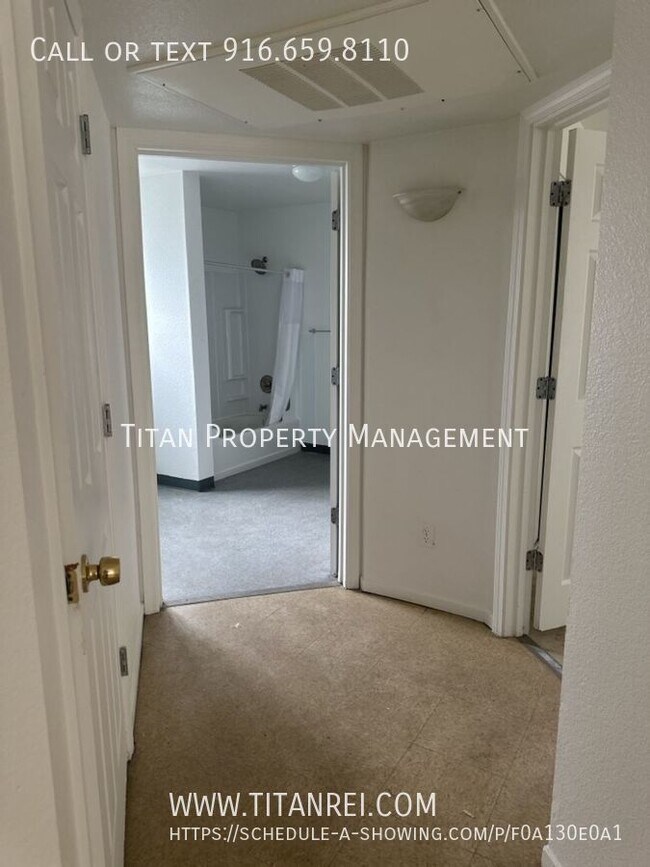 Photo - 3736 Astoria St Unit 102