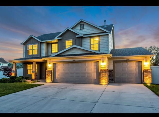 Building Photo - Spacious Living in Spring Creek Ranch – Your Next Home Awaits