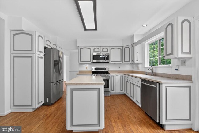 Photo - 10545 Winged Elm Cir