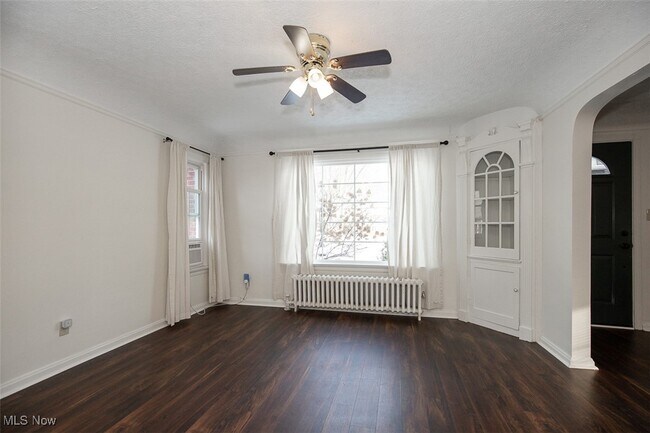 Photo - 4082 W 204th St