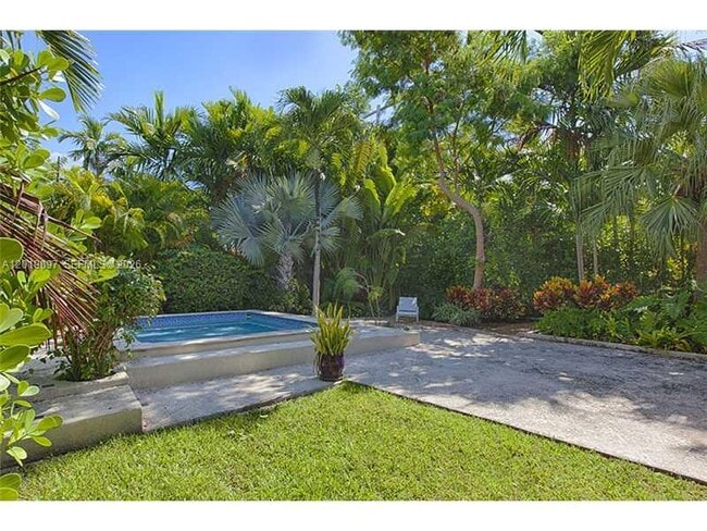 Photo - 745 Lakeview Dr