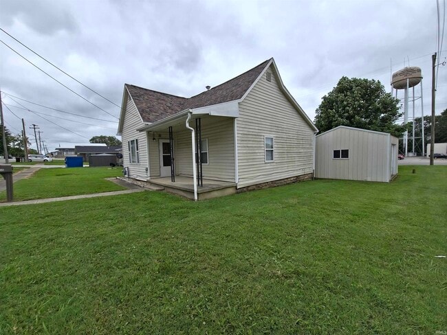Photo - 108 S Oak St
