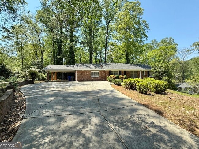 Photo - 1826 Winchester Trail