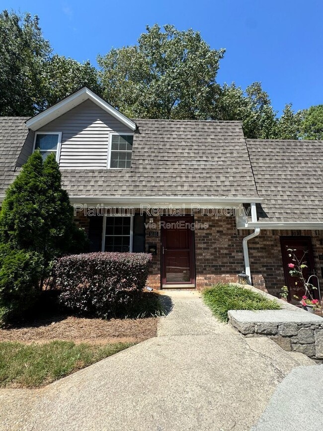 Photo - 3135 Reeves St