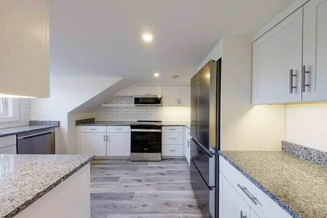 Photo - 89 Harrison Ave Unit C