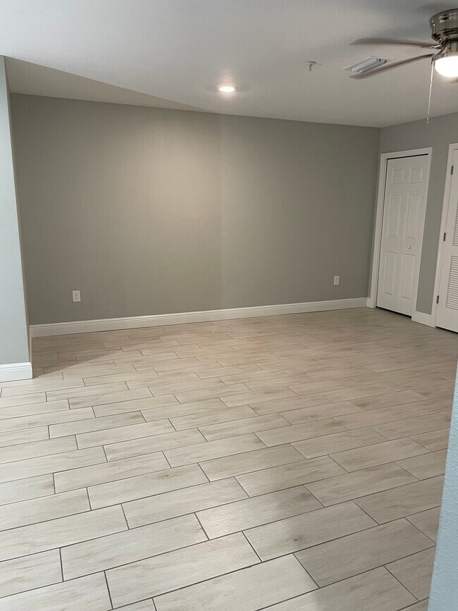 Photo - 1801 W Sligh Ave Unidad 2101