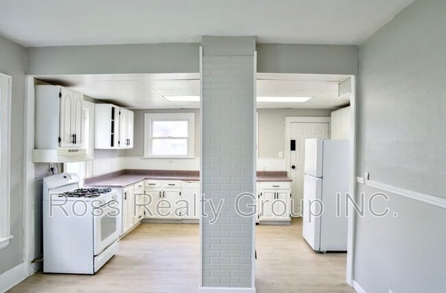 Photo - 635 Milton St