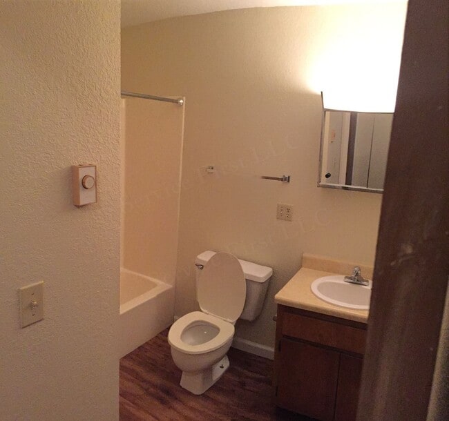 Photo - Marshfield Apartments Unit 108