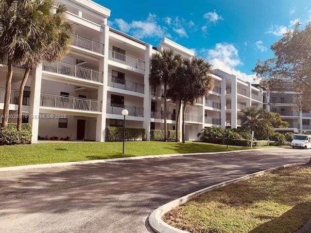 Building Photo - 16171 Blatt Blvd Unit 101