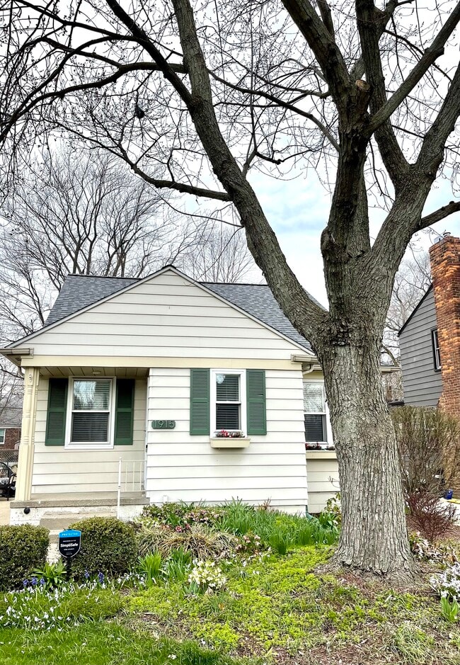 Photo - 1915 Hyland St Casa