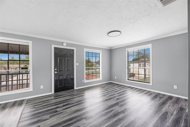 Photo - 502 Frawley St Unit 2