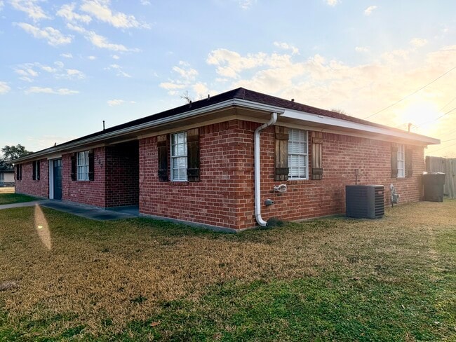 Photo - 237 Nederland Ave