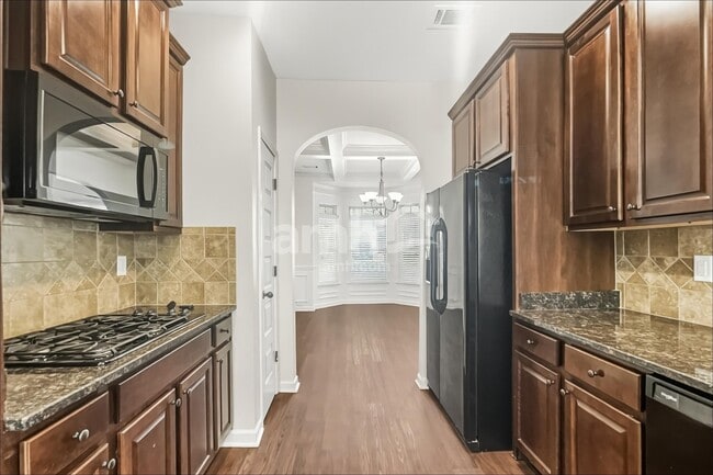 Photo - 272 Oak Branch Dr