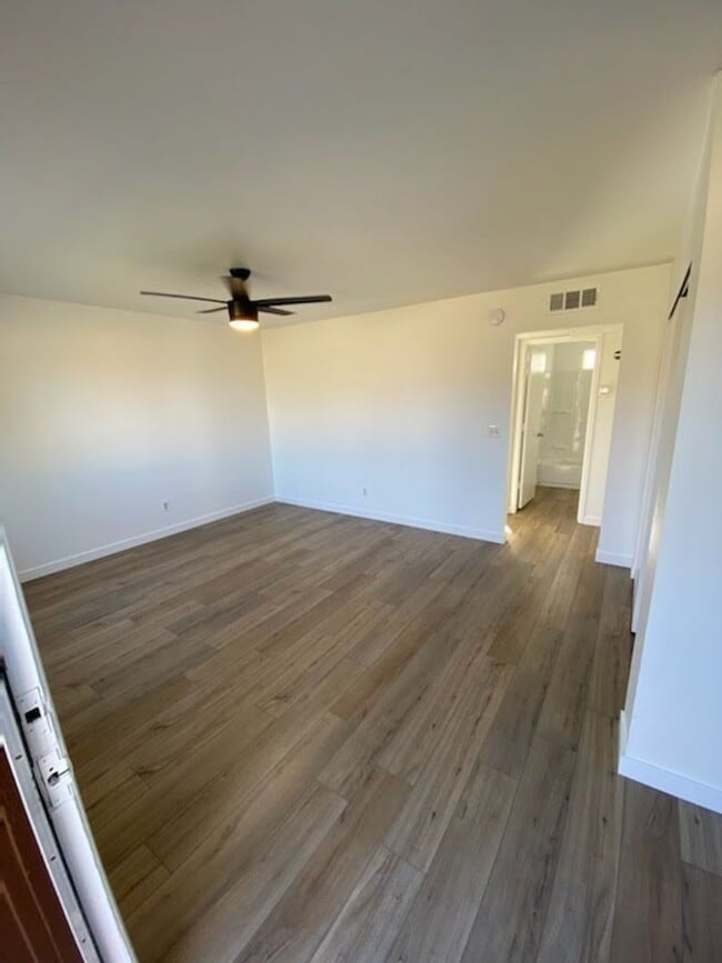 Photo - #5002-8th Ave Mesa 2021, LLC Unidad #1