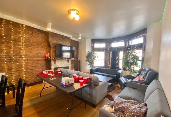 Photo - 526 Harvard St Unidad 1