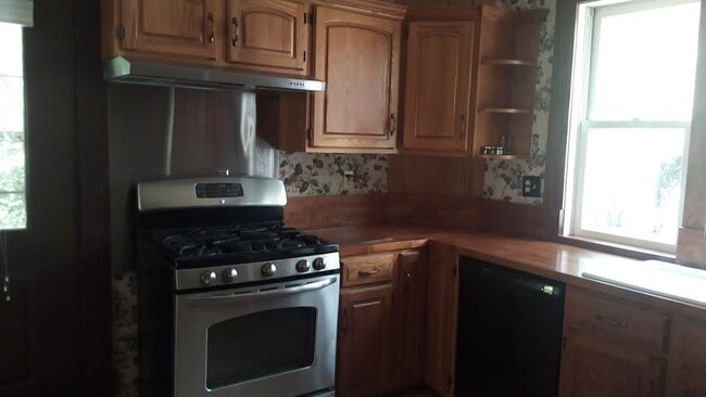 Photo - 517 N Bateman St