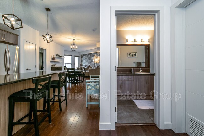 Photo - 10523-10123 123 St NW Unit 115