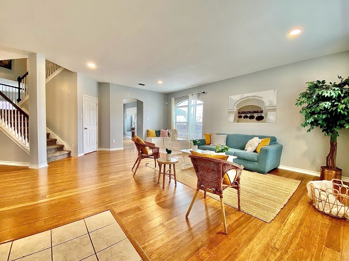 Photo - 21002 Villa Valencia