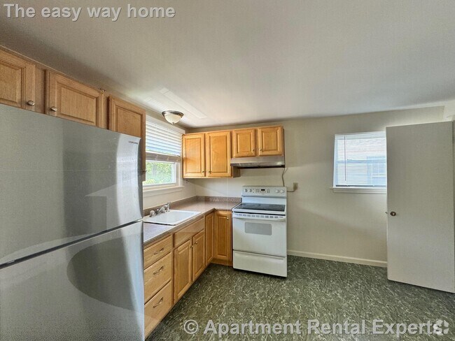Building Photo - 99 Normandy Ave Rental