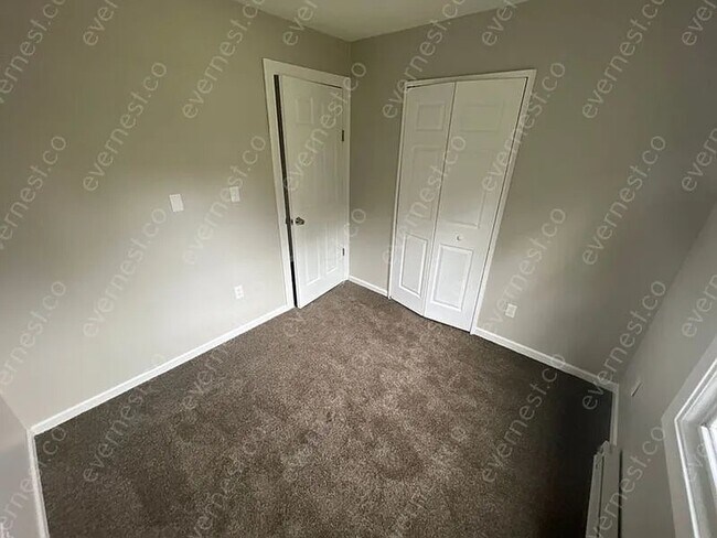 164 Burr St