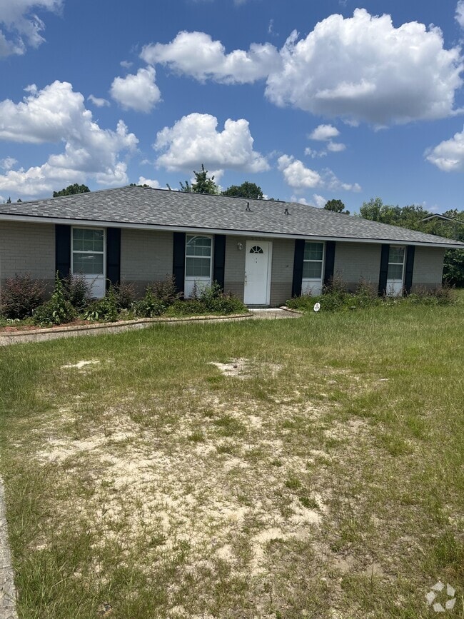 Building Photo - 2529 Kensington Dr E Rental