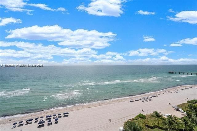 Building Photo - 17121 Collins Ave Unit 1403