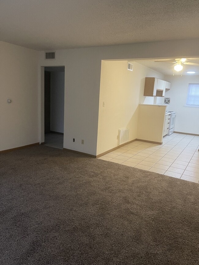 Photo - 1648 Towne Dr Unit E