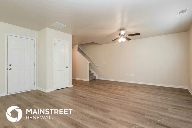 Photo - 20 Sloane Ct