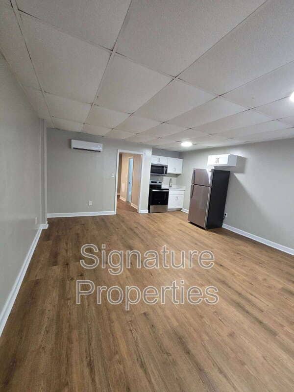 Photo - 773 Long Point Rd Unit 4