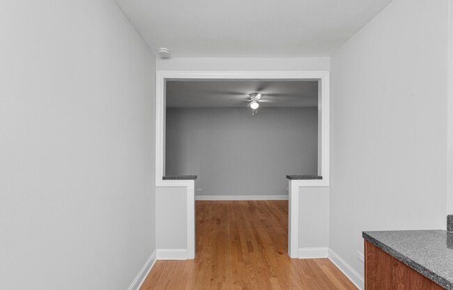 Photo - 3721 N Pine Grove Ave