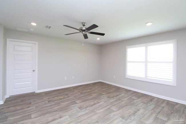 Photo - 7524 Oak Lake Blvd