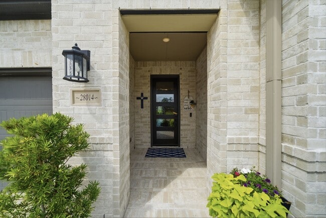 Photo - 28014 Woodland Bend Way