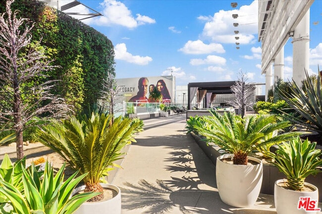 6250 Hollywood Blvd Unidad 6B
