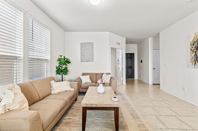 Photo - 10368 Braunig